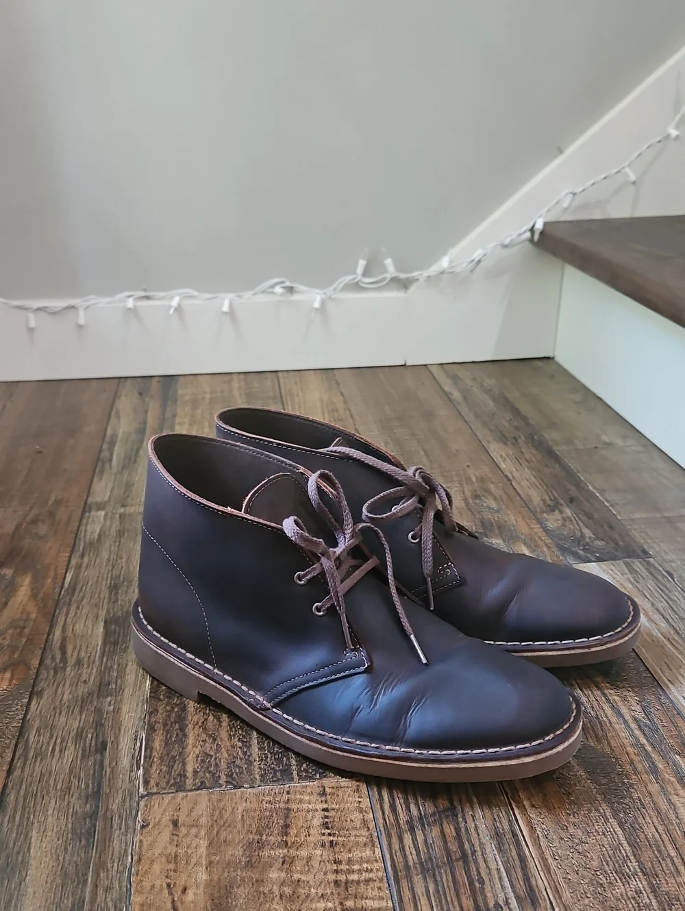 Clarks Men's Brown Oil Rubbed (Bees wax) Leather Chukka Boot